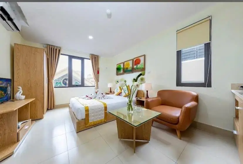 Chính chủ bán tòa nhà ngay KĐT Trung Yên. 180/200m2