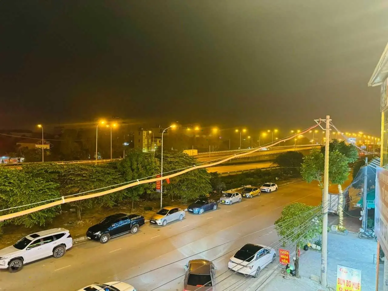 Bán đất KĐT Chi Đông, Mê Linh, 165 m2, Mt 6, đg 11,5, vị trí đẹp có nhiều nhà đang ở, sđ, 23,9 tr/m