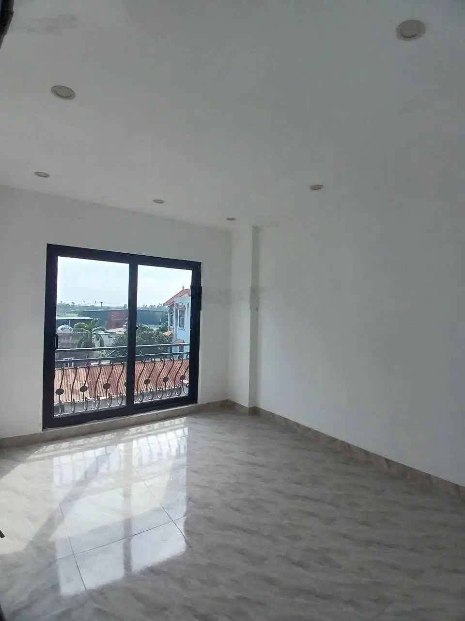 Nhà mới đón Tết, 40m2 4 tầng ngõ 24 Tả Thanh Oai, ngõ nông thoáng, ô tô gần, giá ngon chỉ 4.38 tỷ