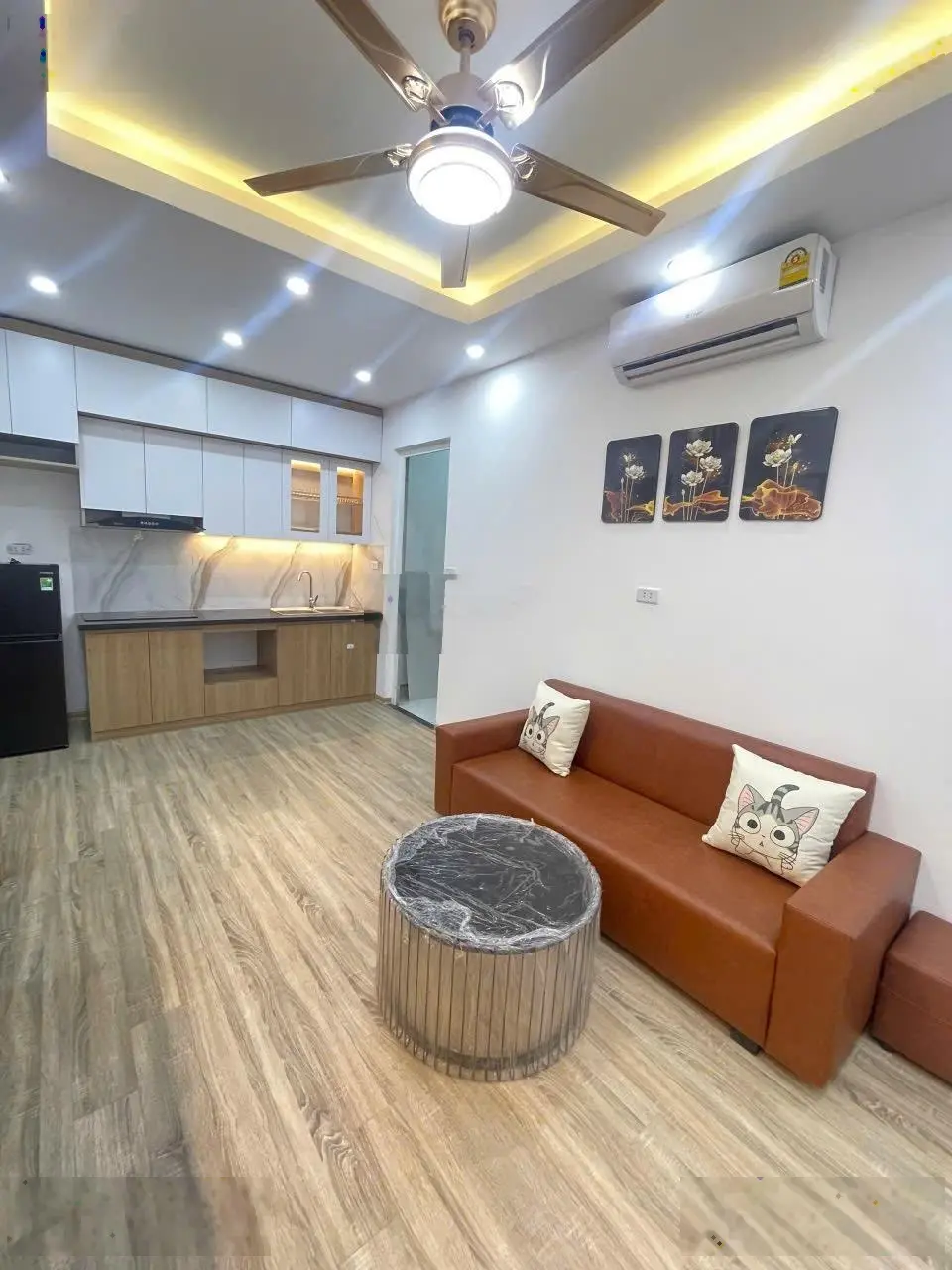 Bán căn 45.5m2 - 2ngủ&1vệ sinh HH4 Linh Đàm Hoàng Mai. Lh: 0966 455 *** em Thuỷ