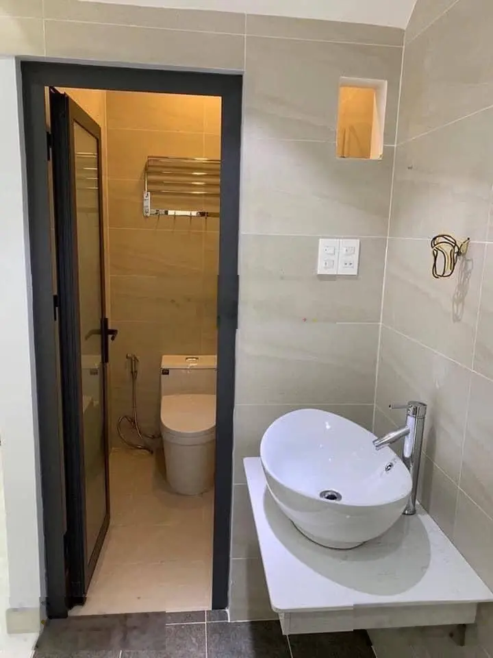 Bán gấp nhà riêng 4PN, 3WC, 60m2 tại Bình Thành, Bình Hưng Hòa B, Bình Tân, 5,3 tỷ