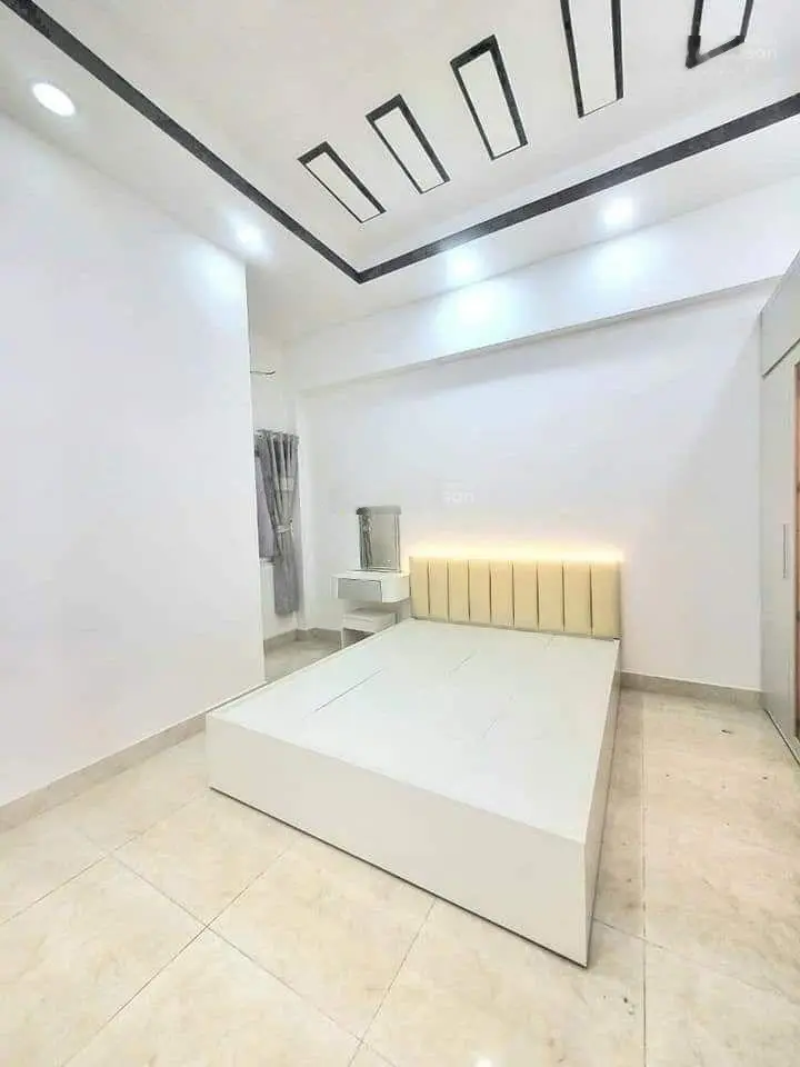 Nhà đẹp 3 lầu hẻm 1979 Huỳnh Tấn Phát (Huỳnh Thị Đồng) - thị trấn Nhà Bè