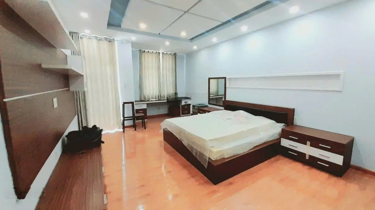 Bán nhà 5 tầng 4,5x20m2 khu víp ven sông Hiệp Bình Chánh, Thủ Đức
