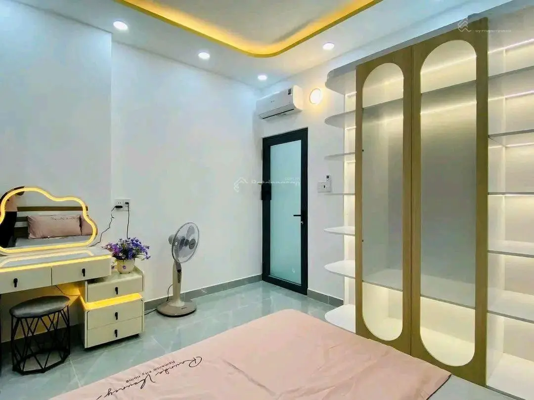 Cho con du học cần bán nhà đang cho thuê 24tr, Đ.Lý Thường Kiệt - P.7 - Tân Bình, giá 3tỷ120/68,6m2