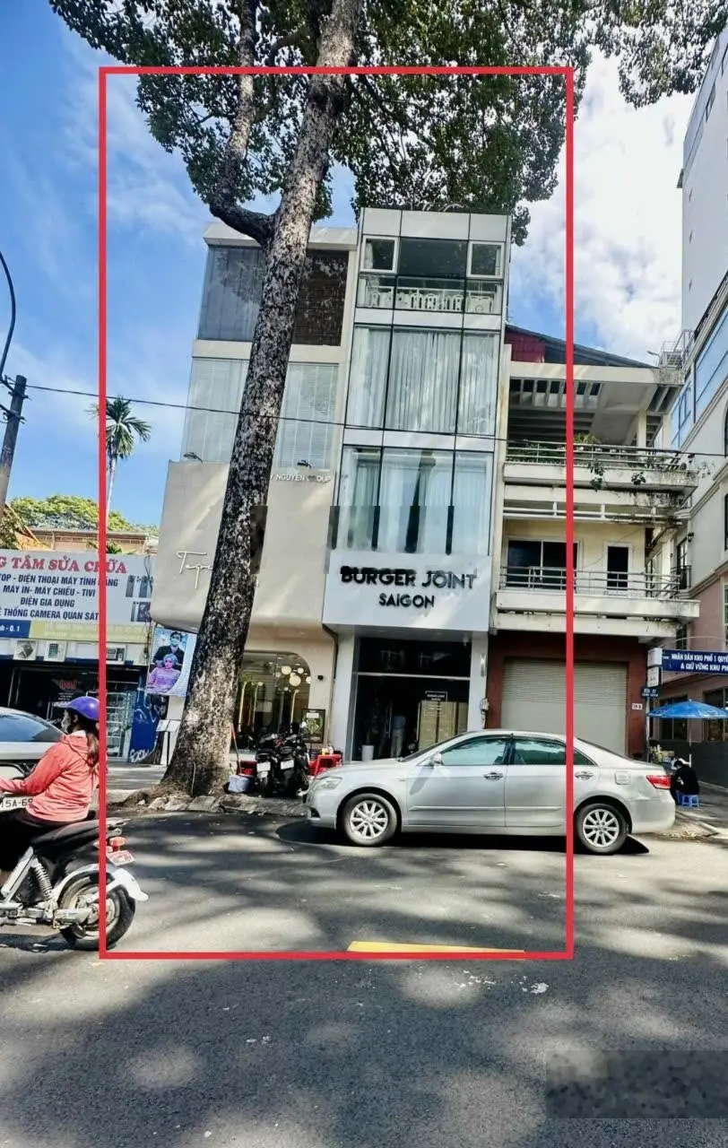 Bán Nhà MT 96-98 Bùi Thị Xuân. Bến Thành. Quận 1. DT: 8,2x20m (công nhận 164m2) 4 lầu.. Giá 102 tỷ