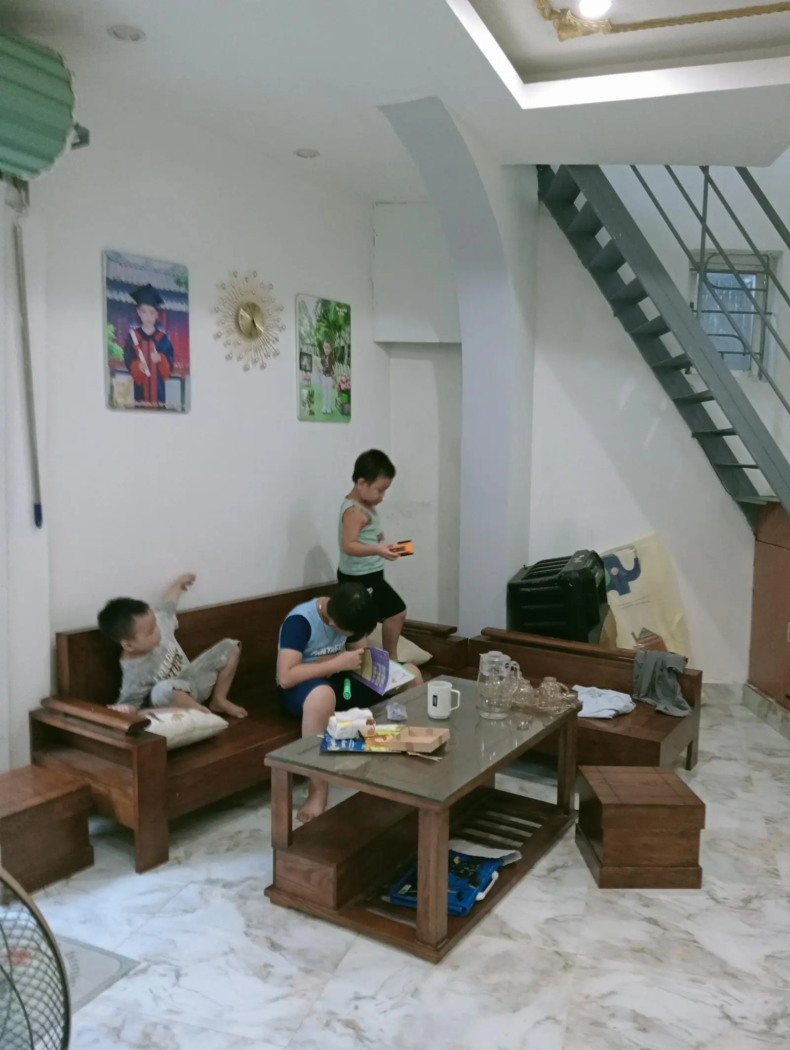 Bán nhà mặt phố Vân Hồ 2 HBT Hà Nội DT 30m2 cấp 4 MT 5m, giá 6 tỷ