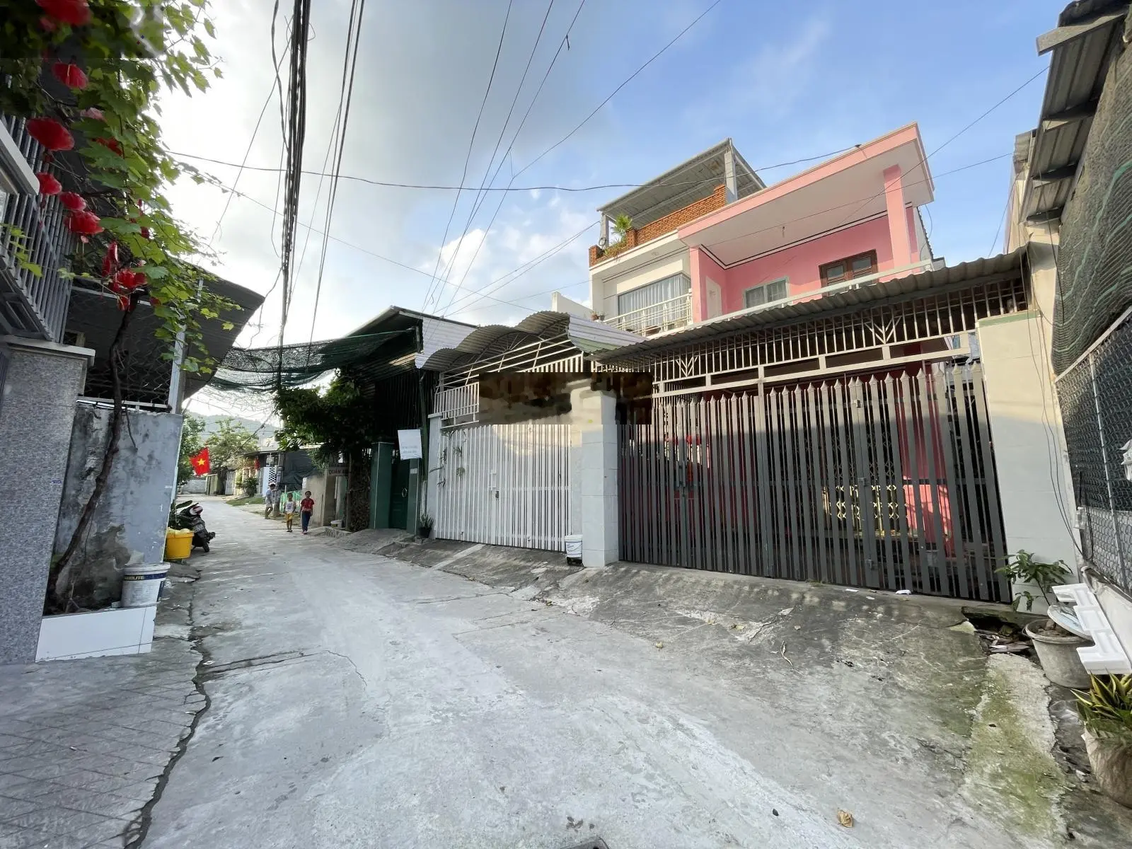 Nhà 2 Tầng, Chuẩn Sổ Hồng Trung Tâm Xã Phước Đồng, Nha Trang. Ngay Sau lưng UBND, gần chợ, trường