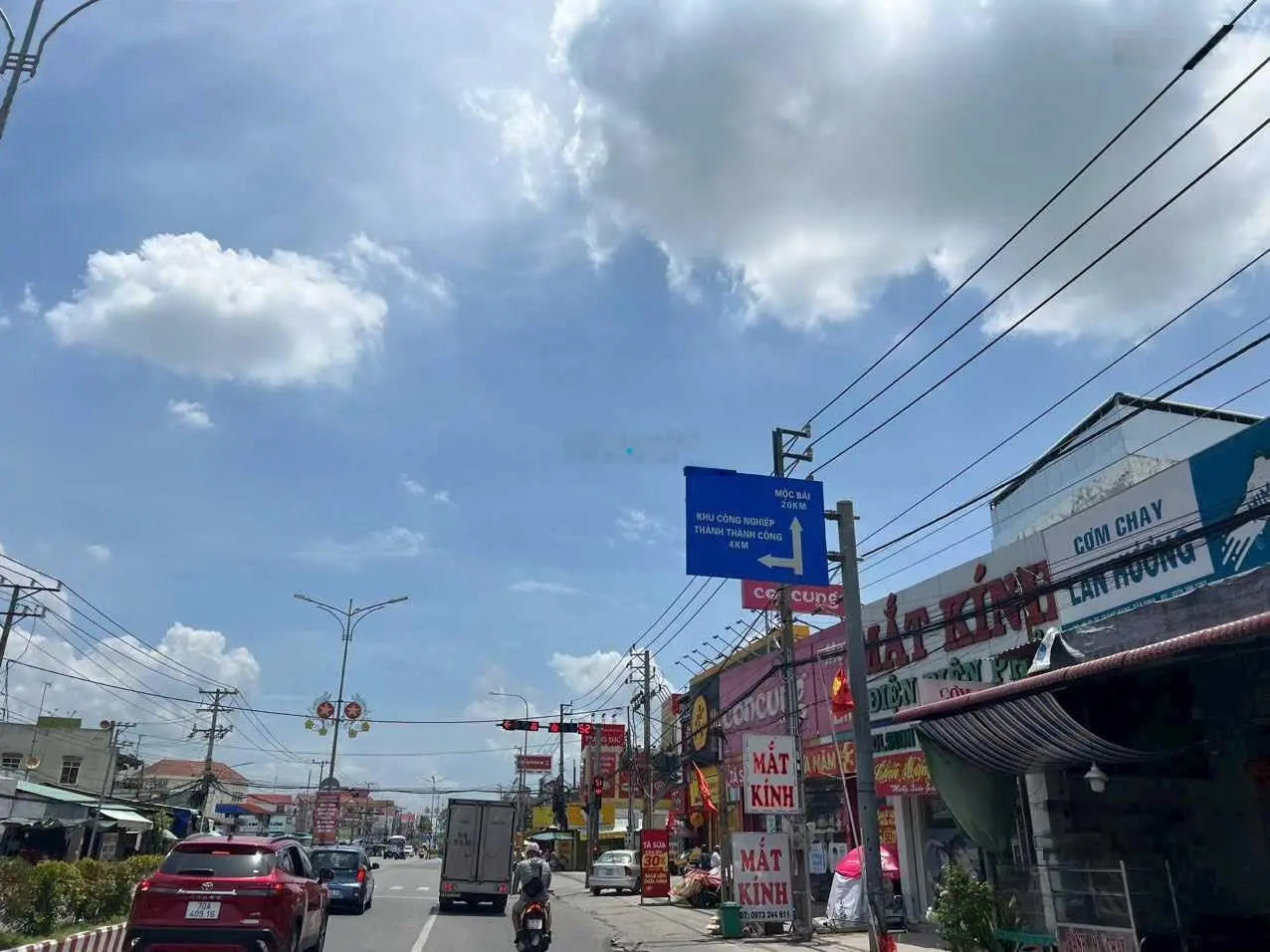 Bán đất ở đô thị full thổ lô góc 2 MT 120m2 đường Lộc Du1 P. Trảng Bàng Tây Ninh giá 1ty025