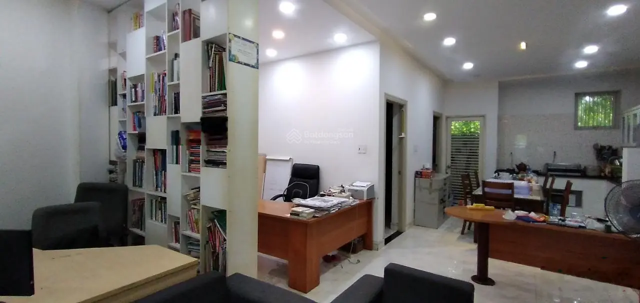 Bán nhà liên phường, 3 tầng, góc 3 mặt tiền, 83,3m2 sổ hồng. gần global city tp.thủ đức