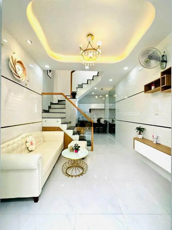Nhà 3 Tấm - Sân thượng ngay Hồ Văn Long, Bình Tân, Giá: 2,58 Tỷ/TL
