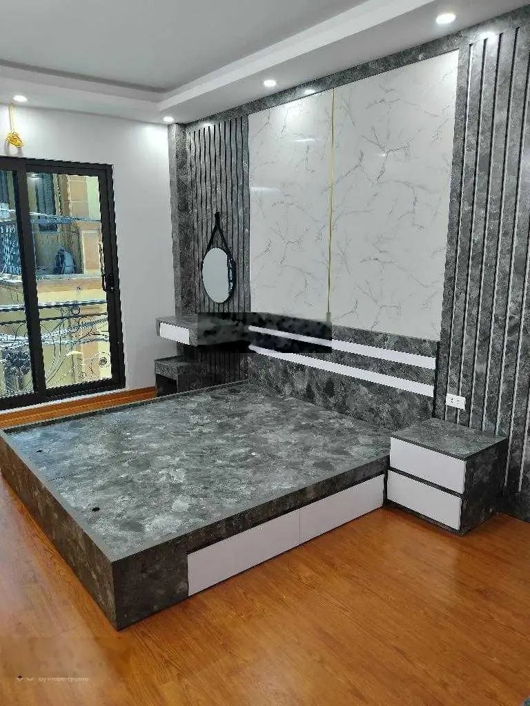Bán Nhà Mới-Đẹp Mê Ly- 34m-Ô Tô Đỗ Cổng-Ở Ngay-Xuân Đỉnh