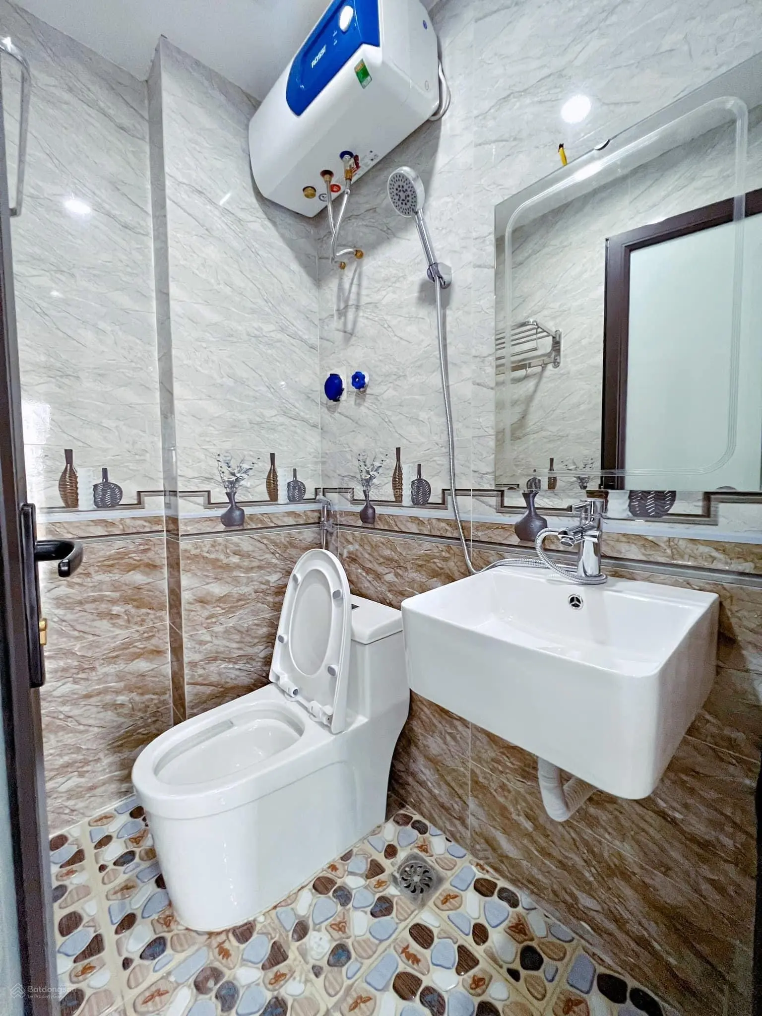 Hợp lý! Tòa CHDV Vũ Trọng Phụng 70.8m2*7T thang máy 25 phòng KK, đủ PCCC, gần phố, dòng tiền 7%/năm