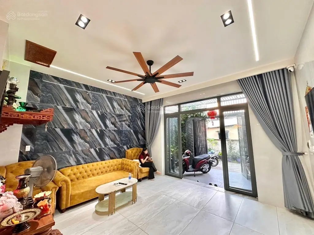 Nhà 4 tầng cạnh ngã tư Thủ Đức 91m2 hẻm xe hơi vi vu tiện ích bao trùm khu vực an ninh - sạch đẹp