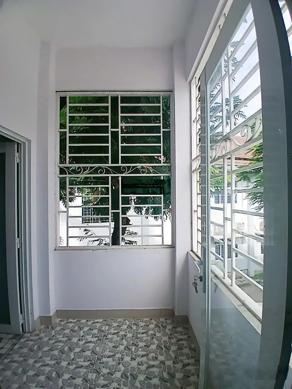 Bán nhà mặt tiền, TT Phước Long B, Quận 9, sát Dương Đình Hội, 97m2, 2 tầng, 3 PN giá chỉ 7,5tỷ