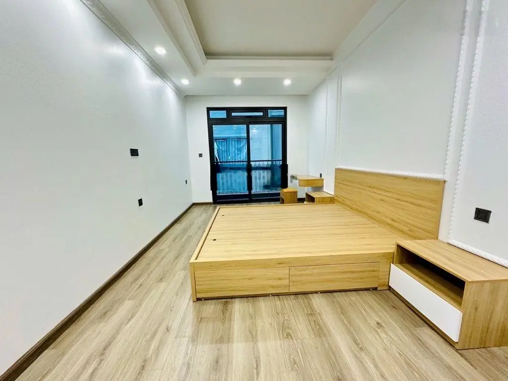 Bán nhà mới ngõ 26 Tư Đình 35m2 ô tô đỗ cửa thiết kế cực đẹp giá chỉ nhỉnh 6 tỷ
