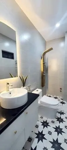 Bán nhà đang cho thuê 25triệu/tháng đường Xóm Chiếu, Q4-Giá:4,36tỷ/78m2(5,2x15m). Sổ chính chủ