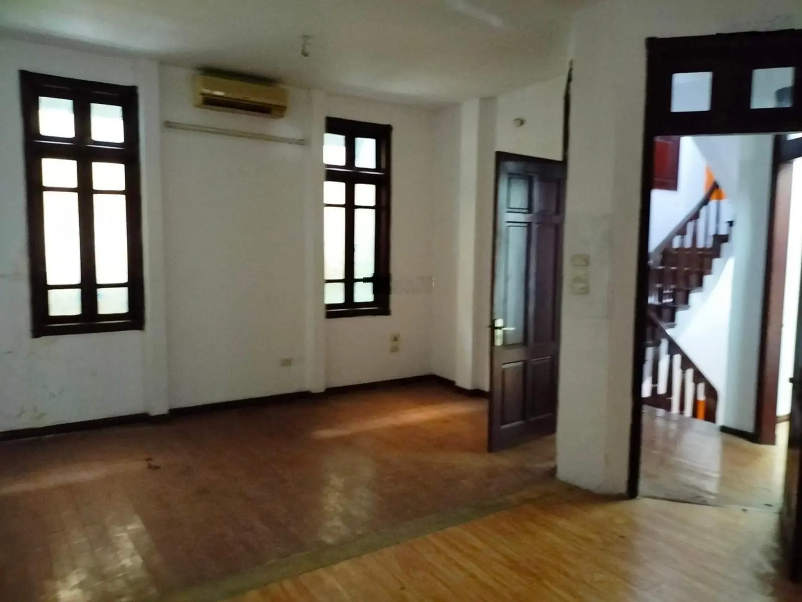 Bán nhà Ngọc Khánh, Ba Đình, ô tô tránh, kinh doanh, 2 thoáng, 100m2 4T, giá 17.3 tỷ