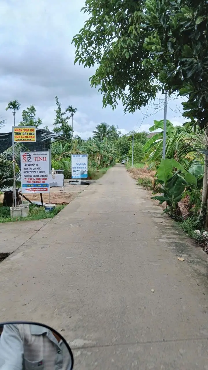 GĐ em cần bán đất Bến Tre gần vòng xoay Đại Lộ Đông Tây DT 570m2 (10x57m) 50m2 thổ cư ĐT 0906 309 ***