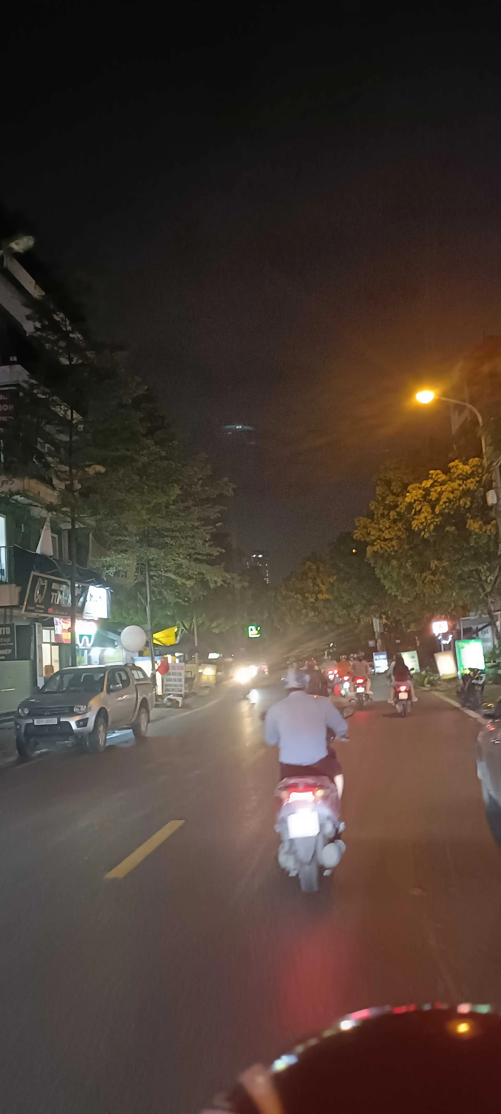 Vị trí 2 thoáng, Nguyễn Văn Lộc, Hà Đông, 102m2, 5 tầng, giá 21.5 tỷ Ô tô tránh vỉa hè kinh doanh