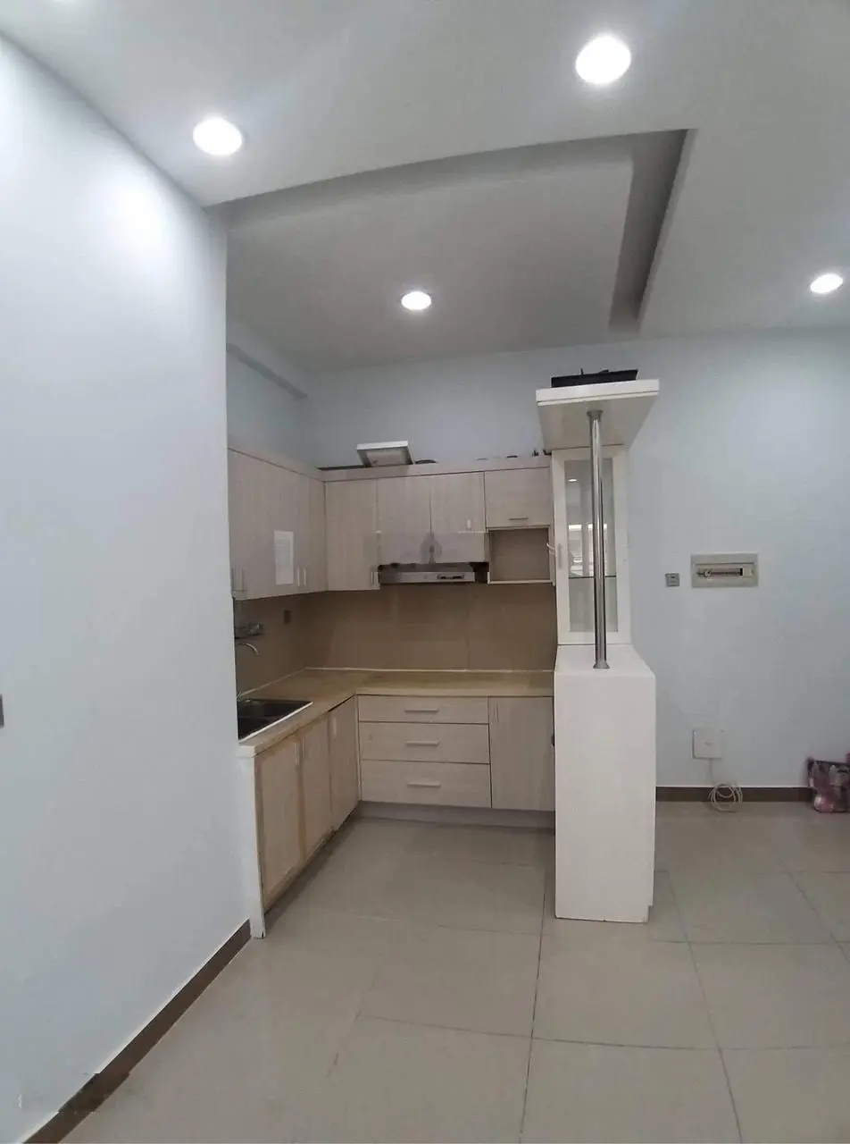 Cần bán căn hộ Era Town 97m2 - 3PN - Q7 chỉ 1,980 tỷ tặng ít nội thất cơ bản, đang có hợp đồng thuê