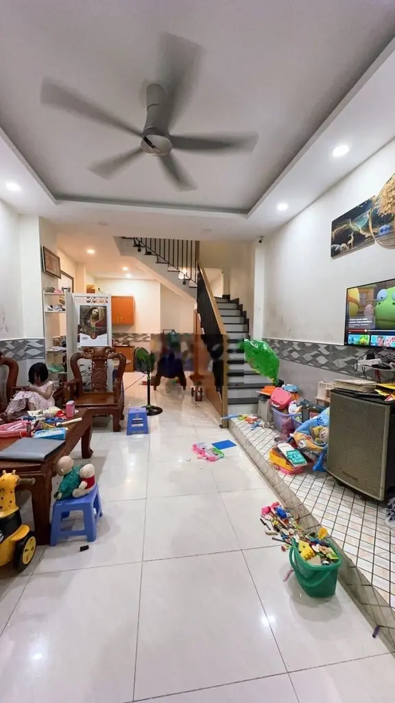 Tân Bình, 53m2, 4 Tầng BTCT, 5PN, Sổ đẹp hoàn công đủ, gấp bán