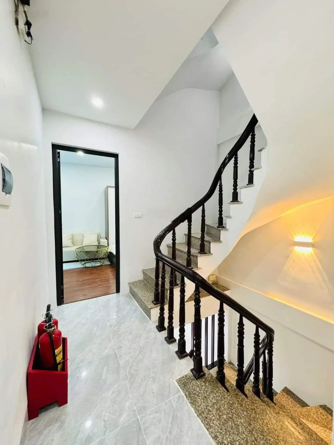 Bán Gấp nhà siêu hiếm Trần Quốc Vượng. 47m2 x 6 tầng mặt tiền 9.4m 9 phòng khép kín full nội thất