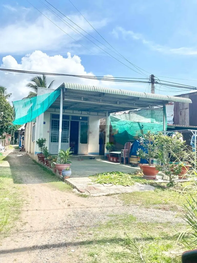 Bán đất thổ cư tặng nhà giá 1,24 tỷ, diện tích 162 m2, tại Hòa Thành, Tây Ninh