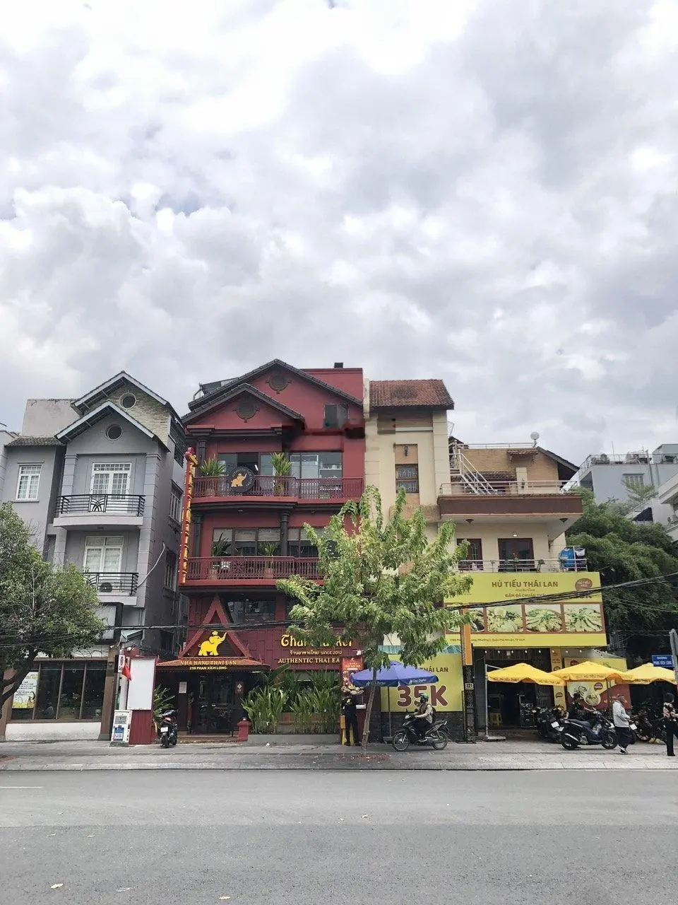 Bán nhà MT Phan Xích Long, Q. Phú Nhuận ( 8 x 18m CN 131m2) 4 tầng HĐT 165 triệu - Giá bán 57 tỷ