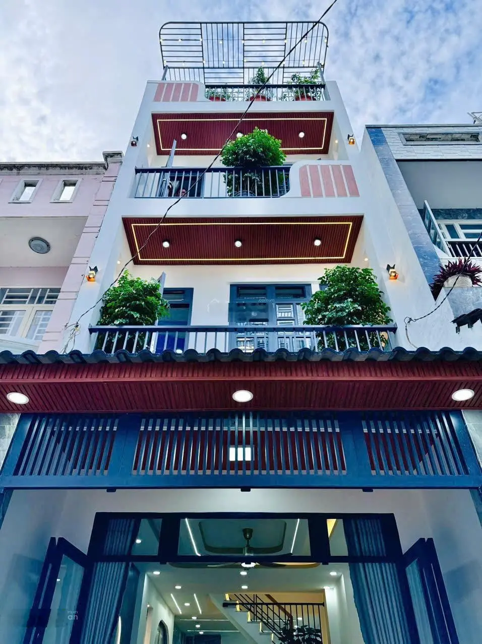 Chính chủ kẹt tiền bán nhà GIÁ 3TỶ550 Đ.Trần Não, Q.2. DT 60m2. HĐ thuê 16tr/tháng. Nhà 1T2L. SHR