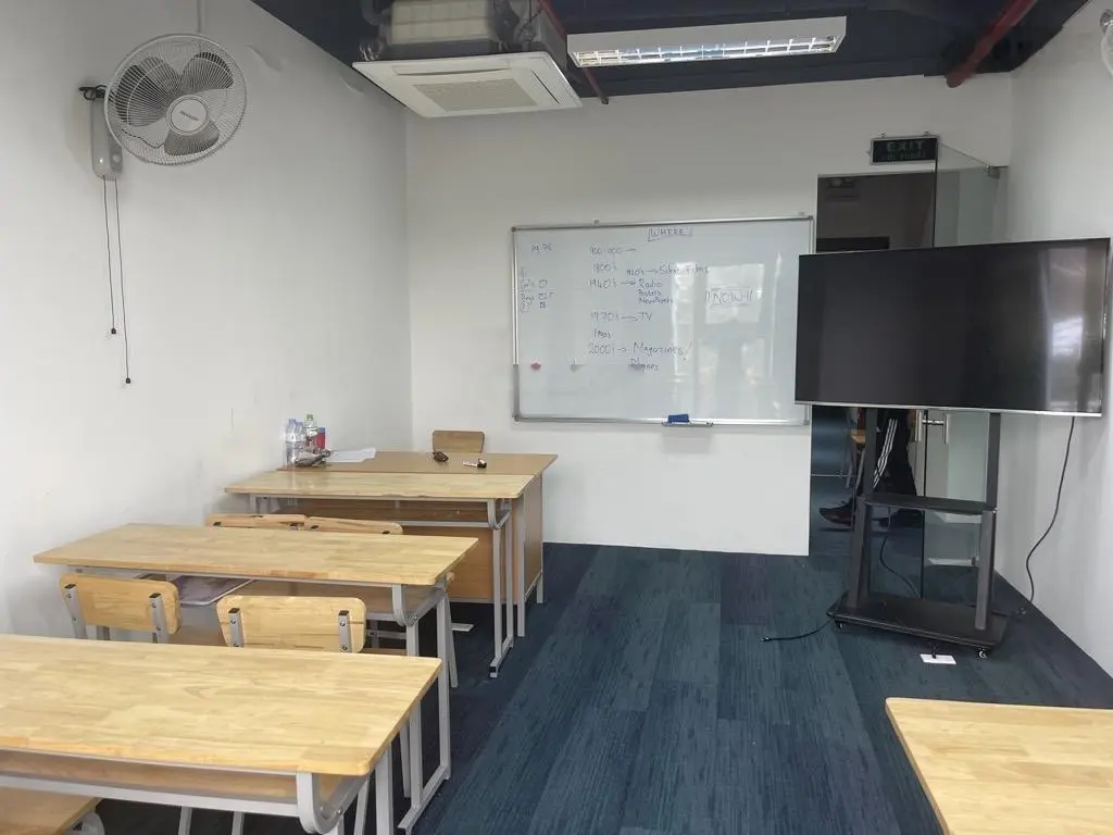 Bán Tầng 1+2 Chân Đế Shophouse 140m2 MT 9m.10,8 tỷ