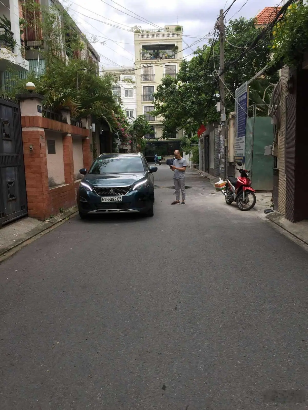 Duy nhất 1 căn!Bán nhà mặt tiền Cư Xá Tự Do P7 Tân Bình, DT:6x20m, 3 lầu, giá 21,5tỷ, LH 0901 311 ***