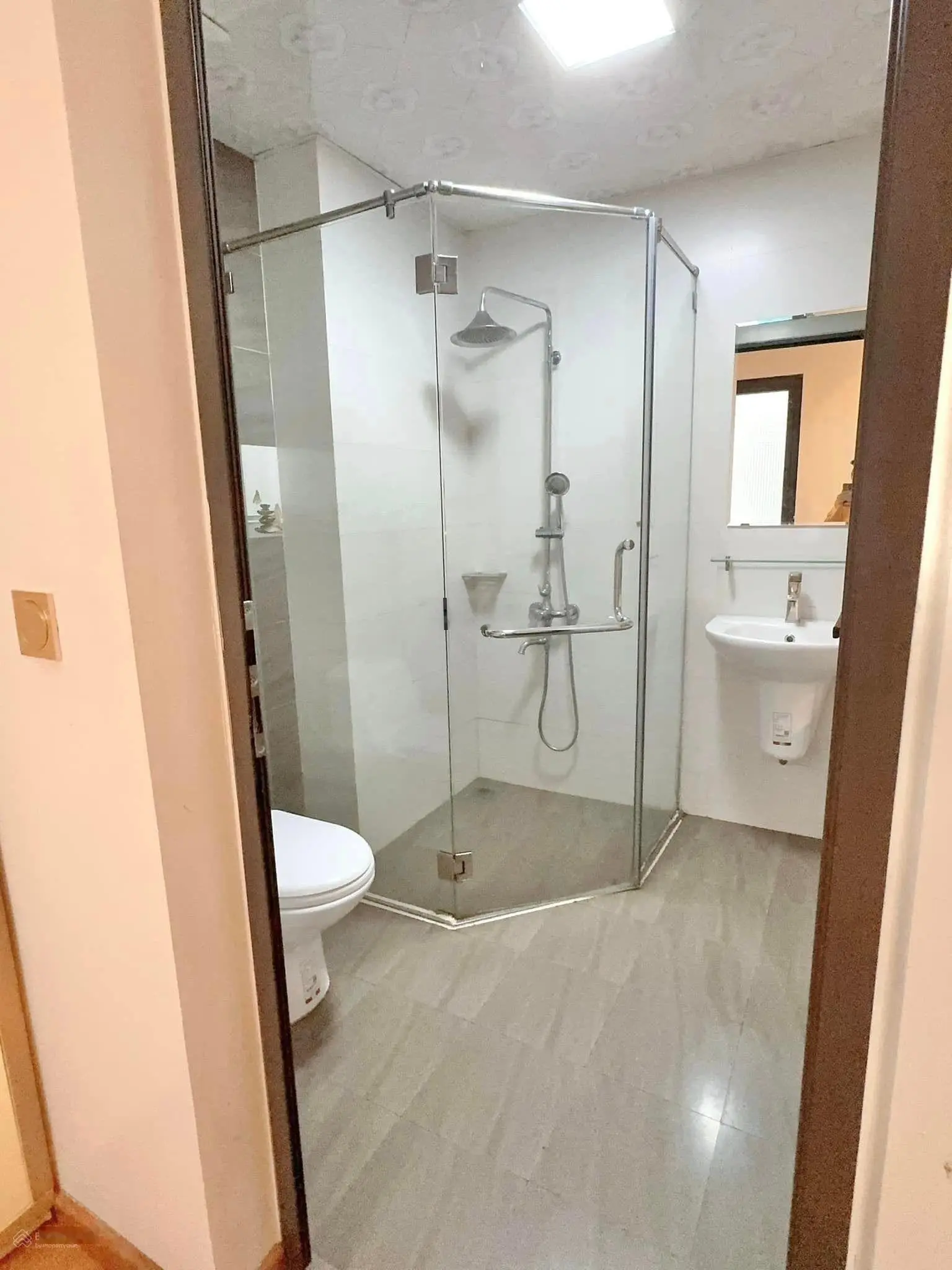 Chủ nhà cần tiền gấp