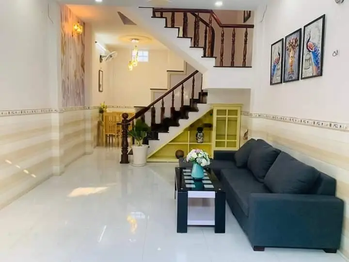 Bán nhà HXH Hoàng Việt, P4, TB - DT: 4 x 16m, 3 lầu - 12.8 tỷ TL
