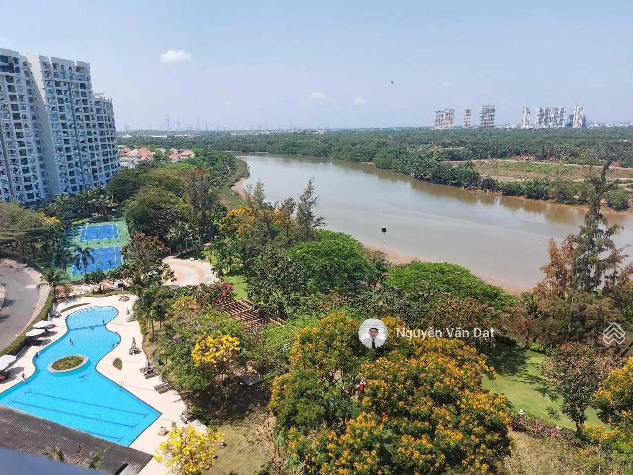Bán căn hộ Riverside Residence, Q. 7 180m2, 4PN lầu cao view đẹp giá bán 10.3 tỷ. Call 0916 427 ***