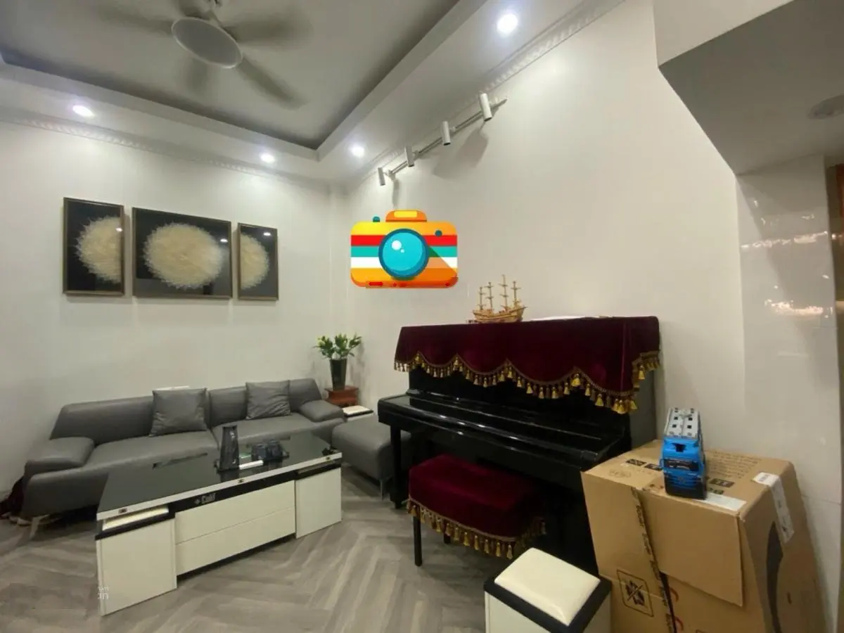 Bán nhà phố Doãn Kế Thiện: 33/40m2, 5 tầng, mặt tiền 5m, giá 9.6 tỷ Cầu Giấy 3 thoáng