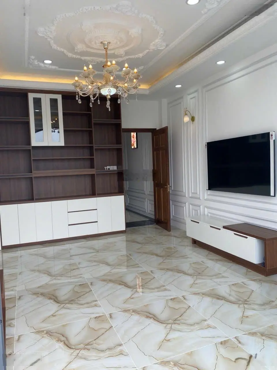 Bán Nhà Mặt Phố 5 Tầng 72m2 P.Tân Hưng, Quận 7, mới đẹp 100%. Đường rộng 16M, giá sốc 13,5 tỷ