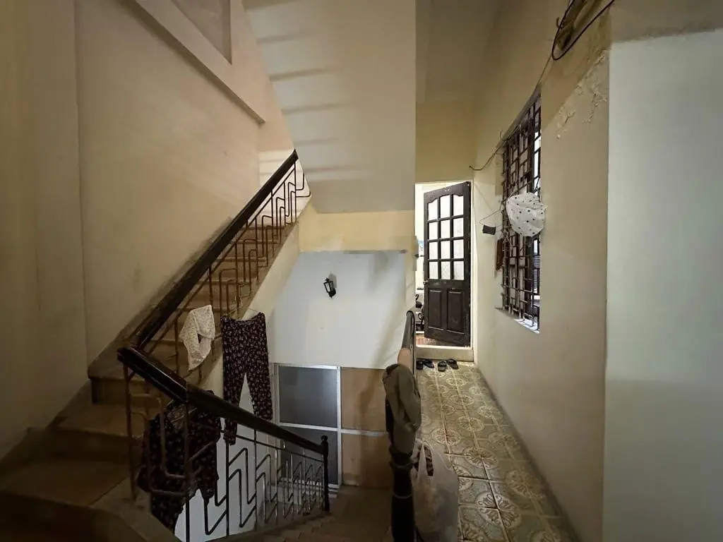 Bán nhà Tôn Đức Thắng, ngõ to, gần đường, lô góc, dân xây, 4 tầng DT 44m2, hơn 8 tỷ