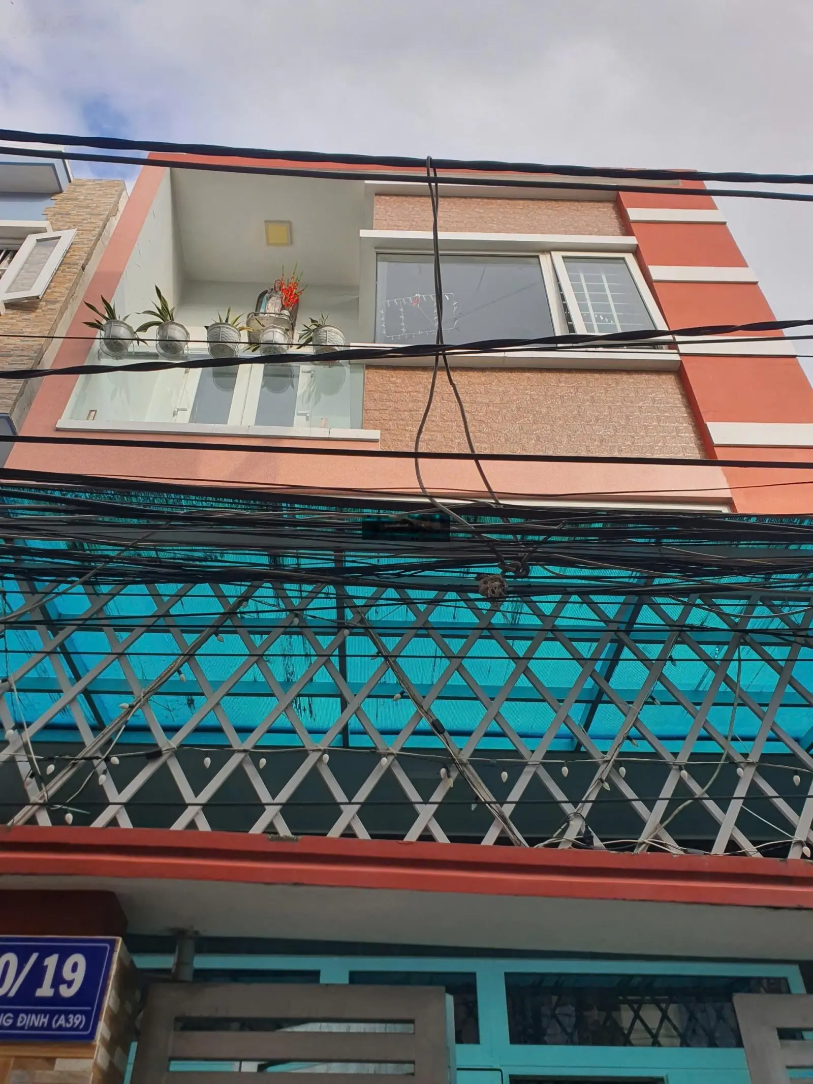 Nhà đẹp đường trương công định p8 vt diện tích 65m2(513) bán 4,6ty