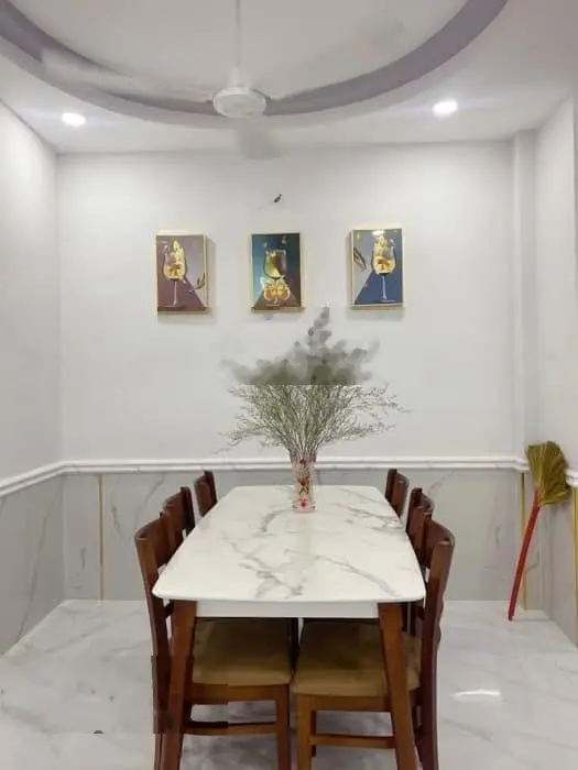 Thanh lý gấp nhà hẻm 6m Cao Thắng, P12, Q10 Giá 3tỷ590 Dt: 63m2 (4,5m x 14m) sổ hồng chính chủ