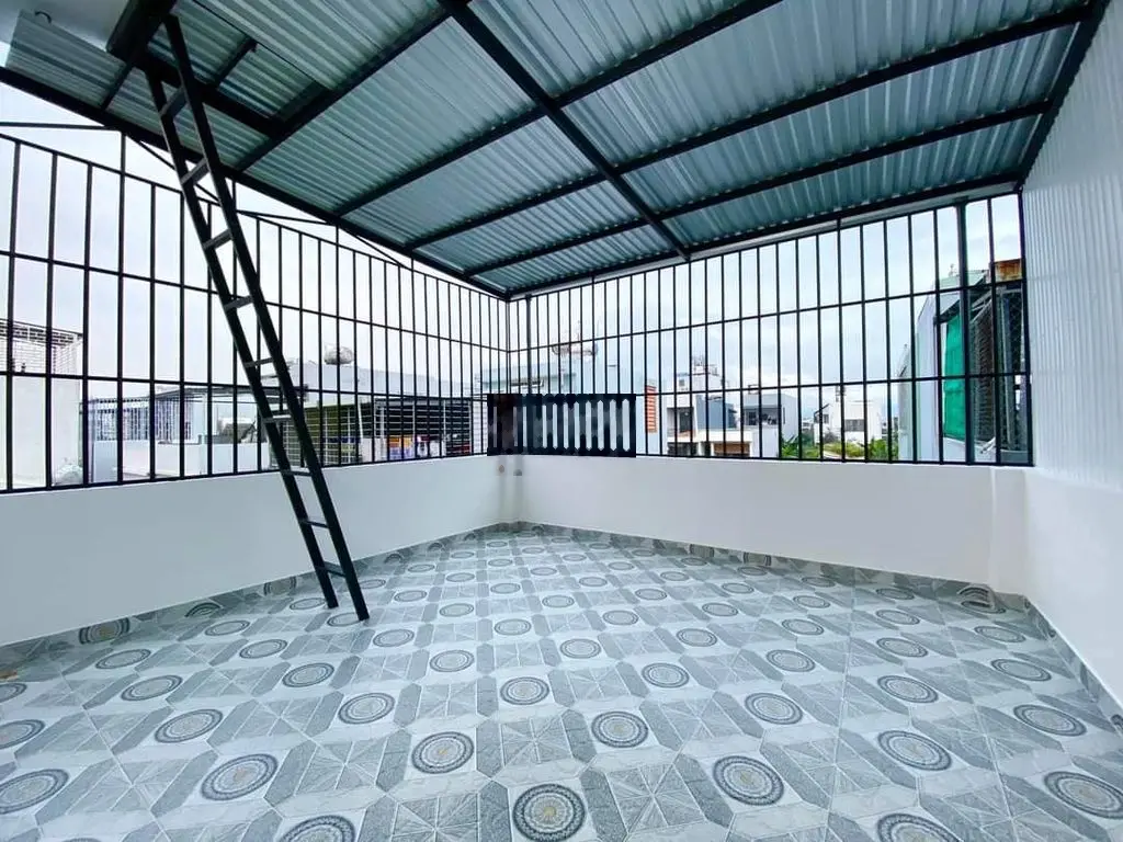 Bán căn nhà 3 tầng Đẹp nhứt Hoà Xuân. Sổ hoàn công