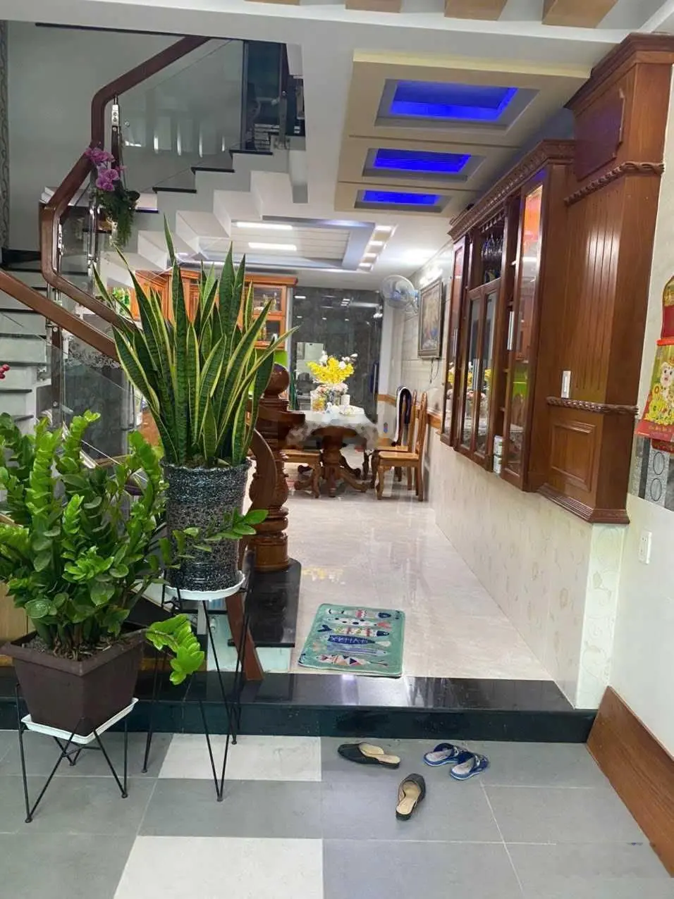 Nhà 4 lầu đường Nguyễn Du hẻm xe hơi 5m DT 4x18m gía 10.5 tỷ TL P. 7 Gò vấp