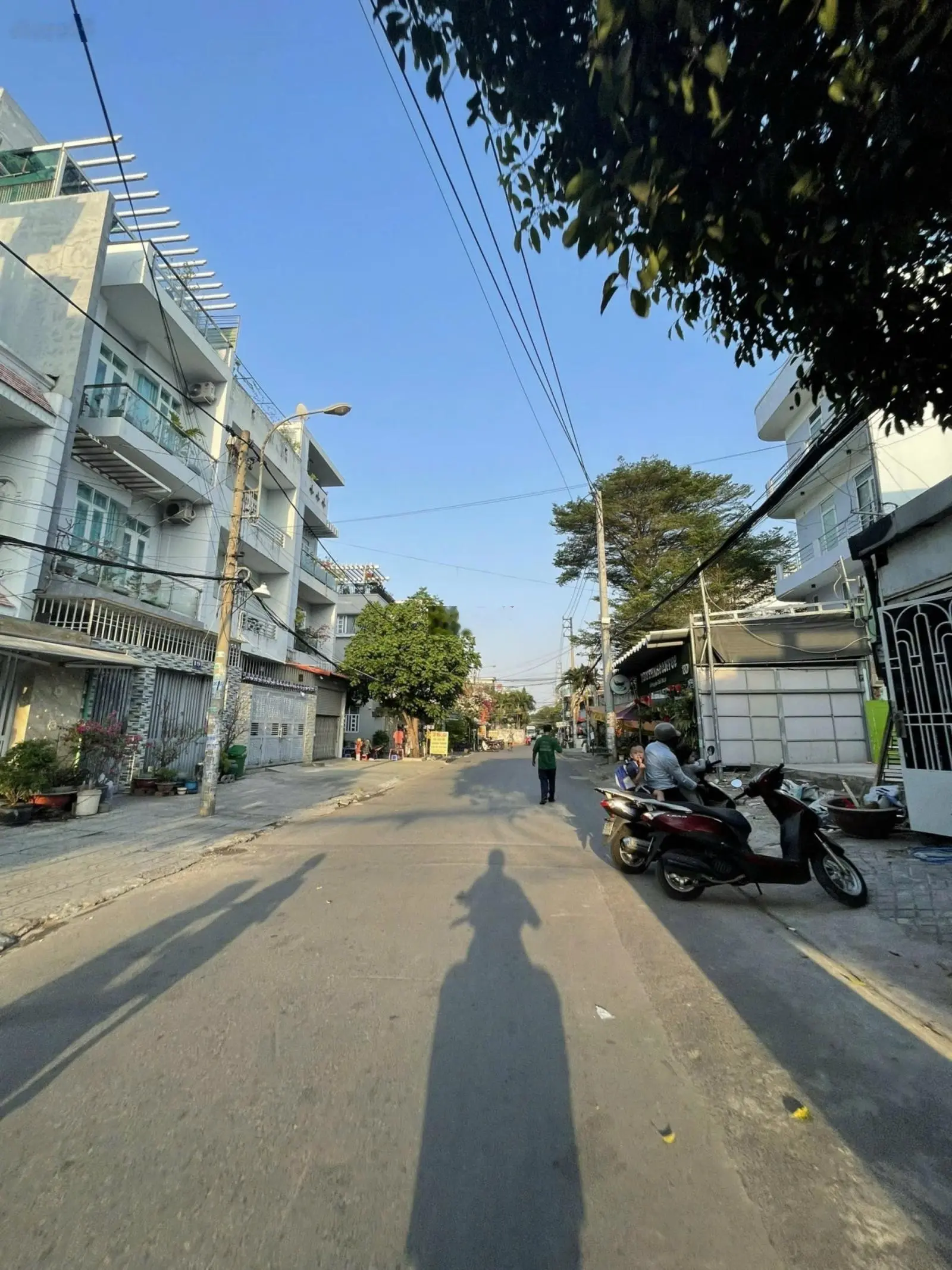 Ngợp NH nhượng lại: Biệt thự cực đẹp mặt tiền đường sau Coopmart Bình Triệu, nội thất gỗ Căm Xe xịn