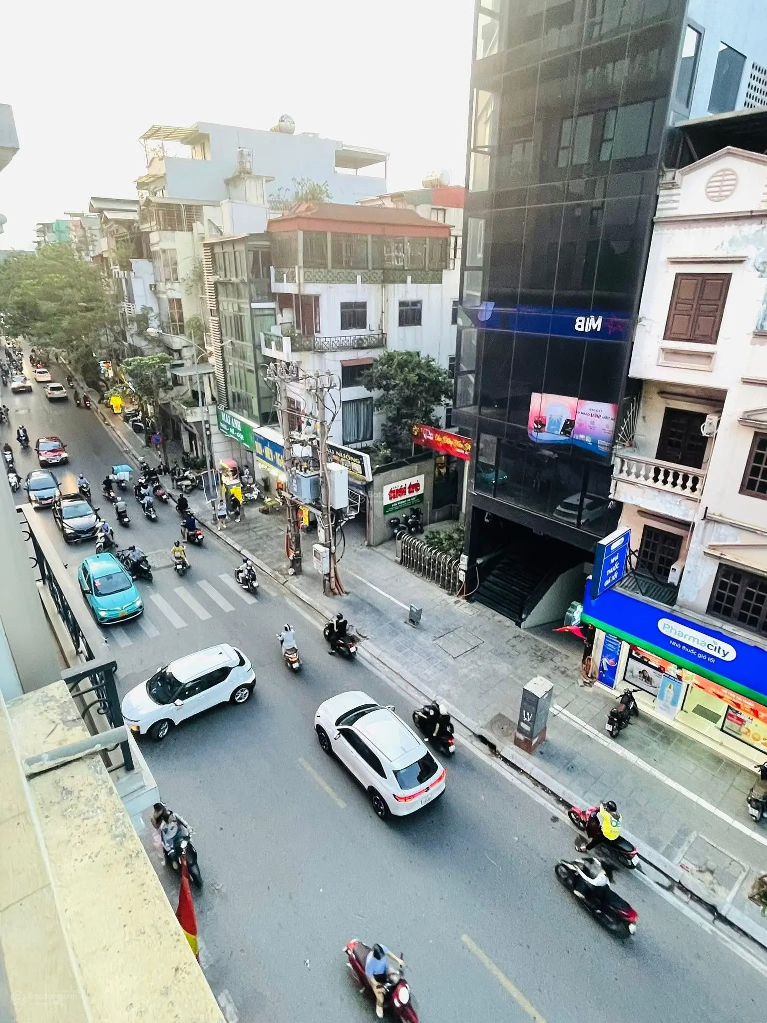 Bán nhà mặt phố, vỉa hè kinh doanh, ô tô 2 chiều, view hồ tây, thuỵ khuê - tây hồ.