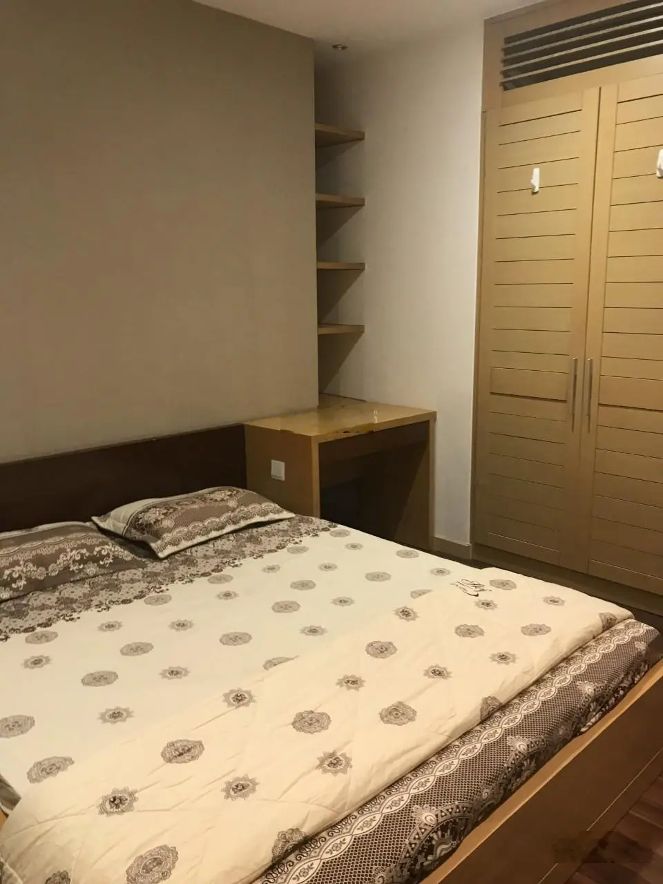 Bán căn hộ chung cư đẹp tại khu đô thị mới Dịch Vọng - giá chỉ 7 tỷ, DT 107m2