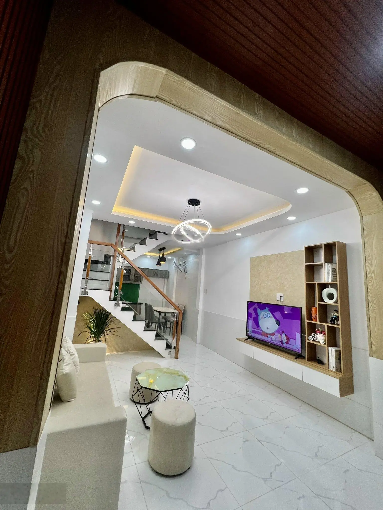 Giá rẻ! Căn nhà mặt tiền kinh doanh khu VIP K300 F12 Tân Bình 4.3mx20m trệt, 3 lầu giá 11.7 tỷ TL