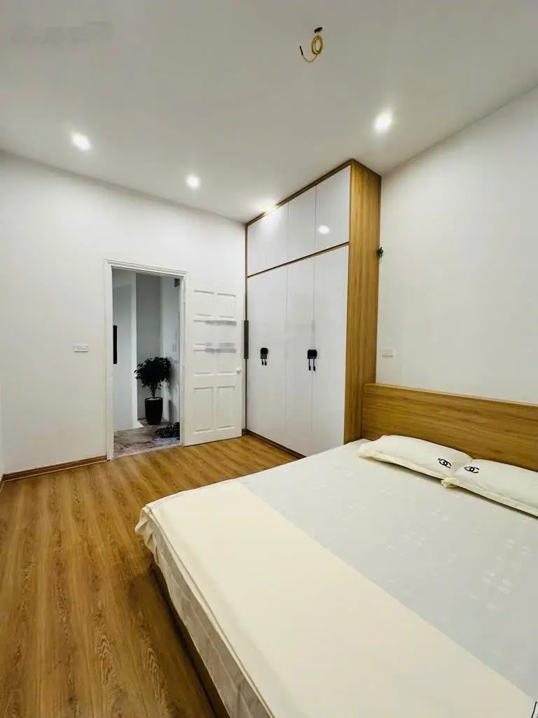 Bán nhà phố Minh Khai, 4.x TỶ, 5T, 3 ngủ, sổ riêng, full nội thất ở luôn .