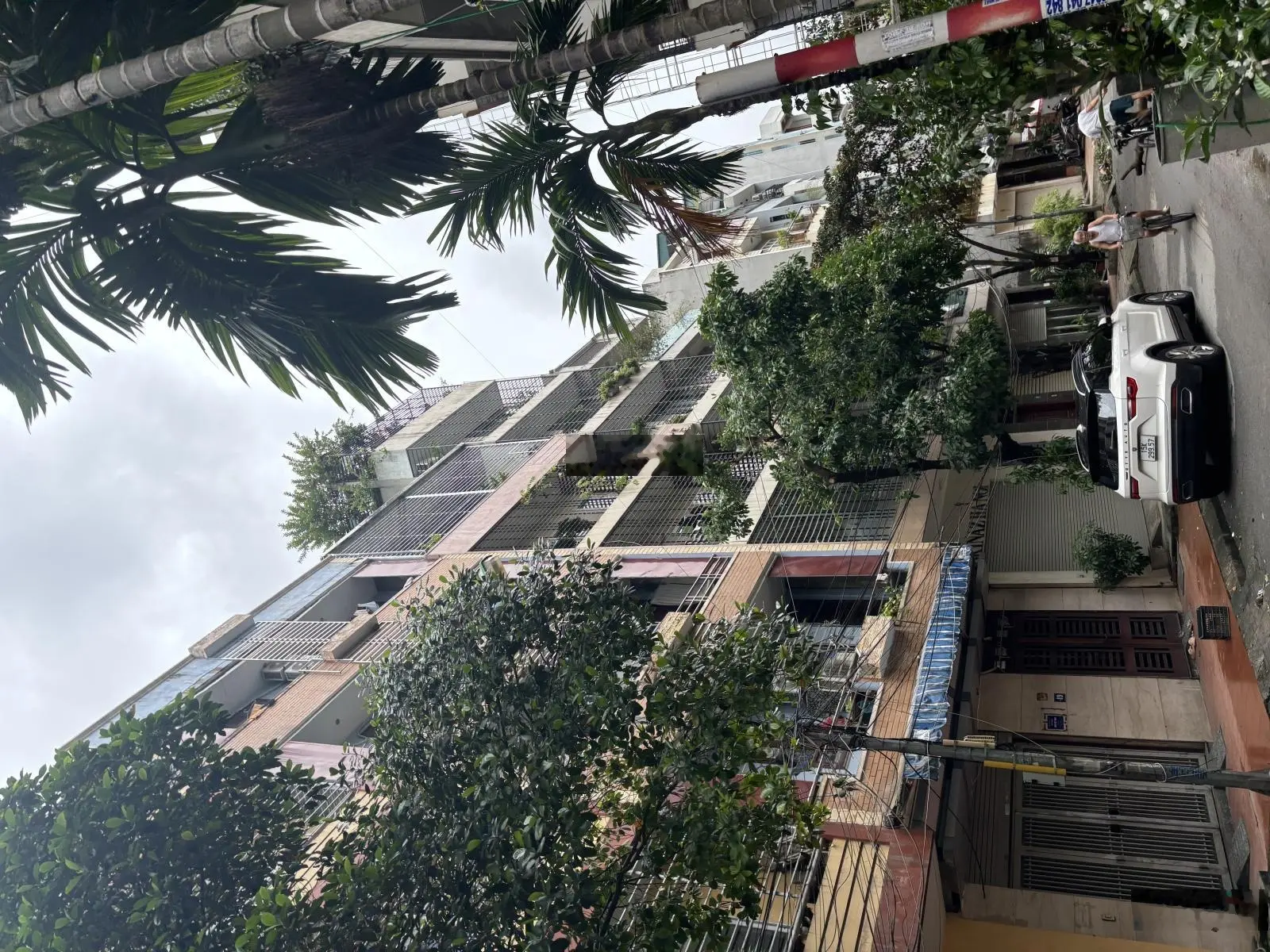 Bán nhà mỗ lao hà đông, khu dịch vụ vip phân lô vỉa hè rông, đường thông thoáng, 50m, 5T, MT 4m.