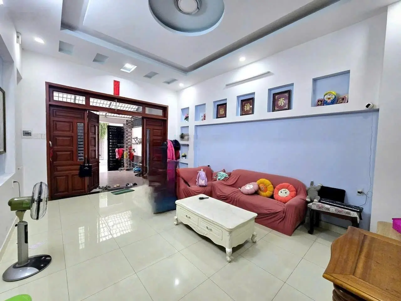 Nhà Mới : Đường 19 sau lưng siêu thị , khu bên sông , p. Hiệp Bình Chánh, Q. Thủ Đức
