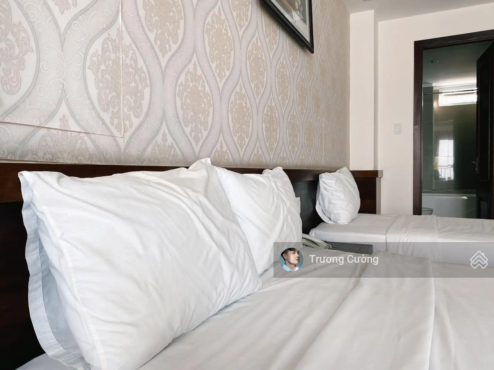 Bán khách sạn 11 tầng đường Hùng Vương diện tích 108m2 với 36 phòng chỉ 50 tỷ. LH 0778087705