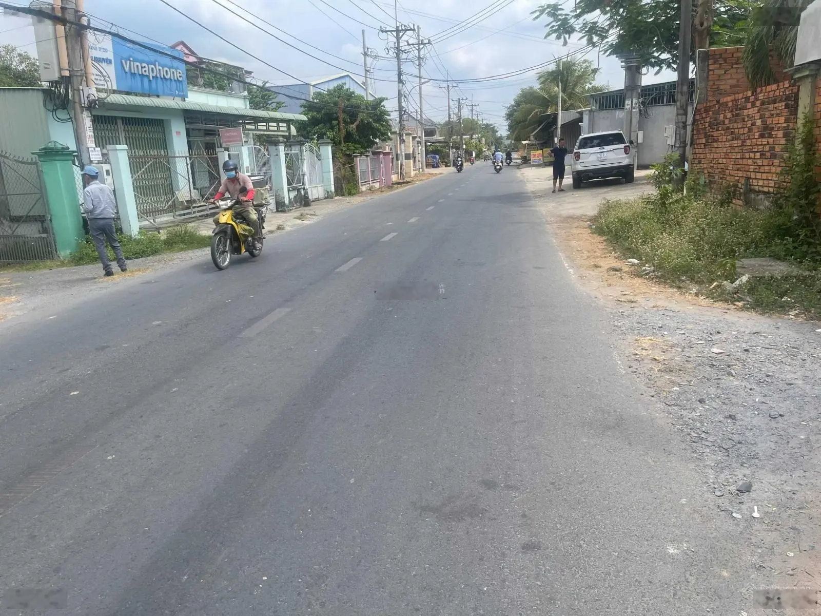 Tôi kẹt tiền bán gấp lô đất 140m2 mặt tiền Suối Lội xã Tân Thông Hội Củ Chi giá 1tỷ5 sổ hồng riêng